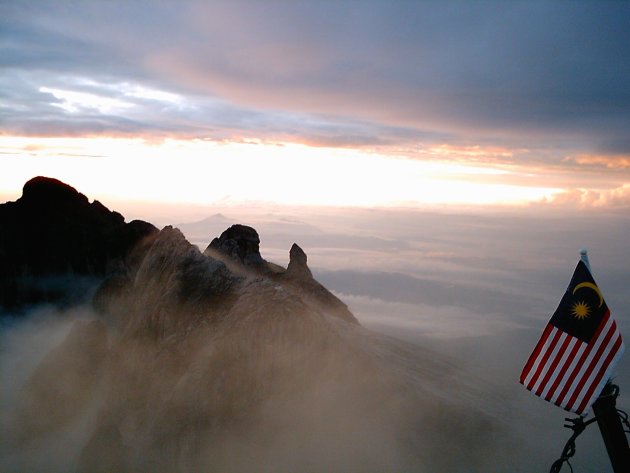 Zonsopkomst op Mount Kinabalu