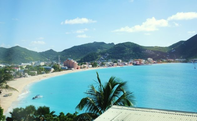 Het strand van Philipsburg St Maarten.