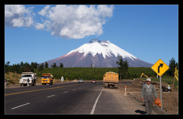 De Cotopaxi domineert het dagelijks leven