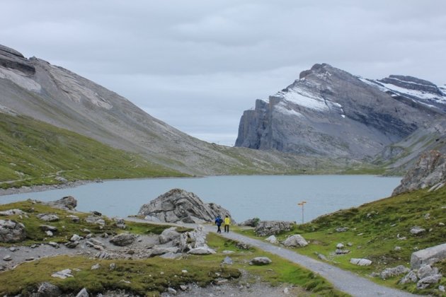 Azuurblauwe Daubensee vlakbij de Gemmipas