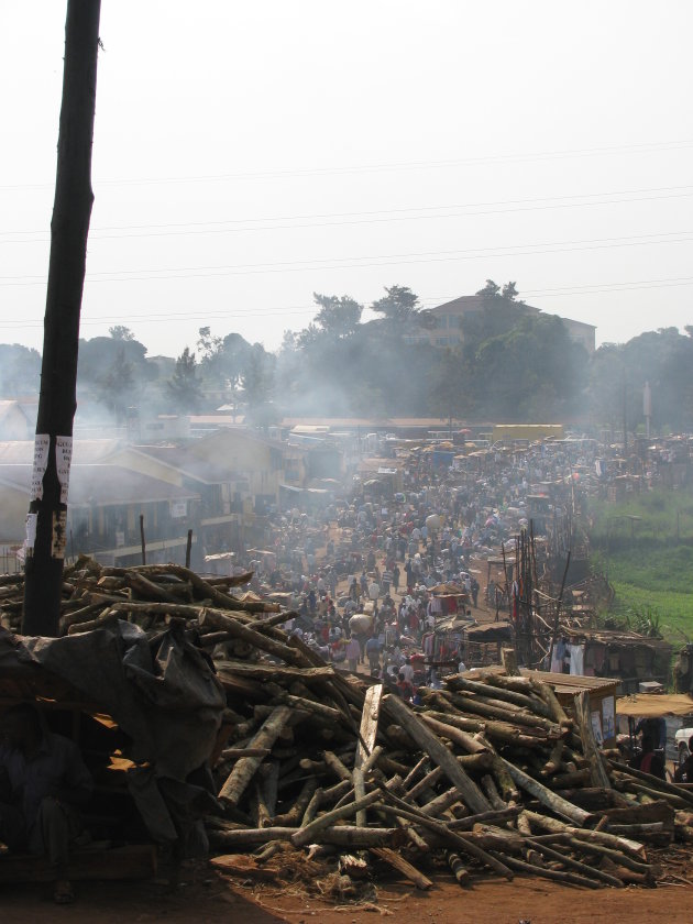 lokale markt in Kampala