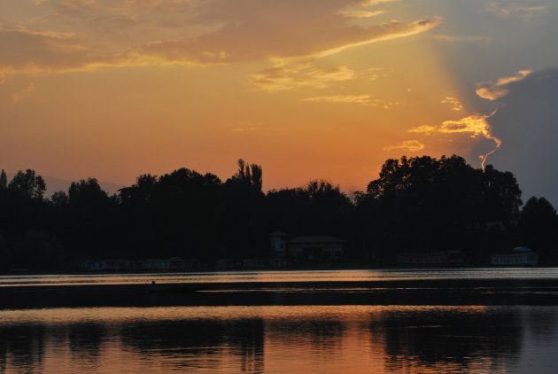 zonsondergang anchar lake