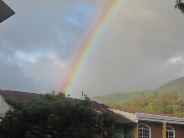 Regenboog tijdens kerstmis