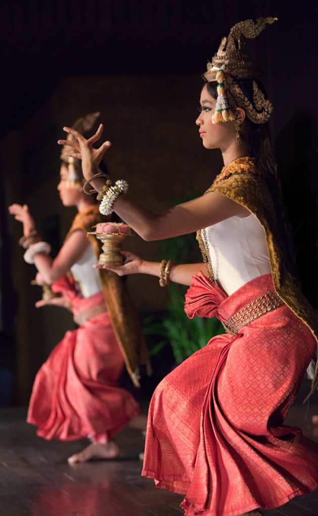 Khmer Apsara Girls