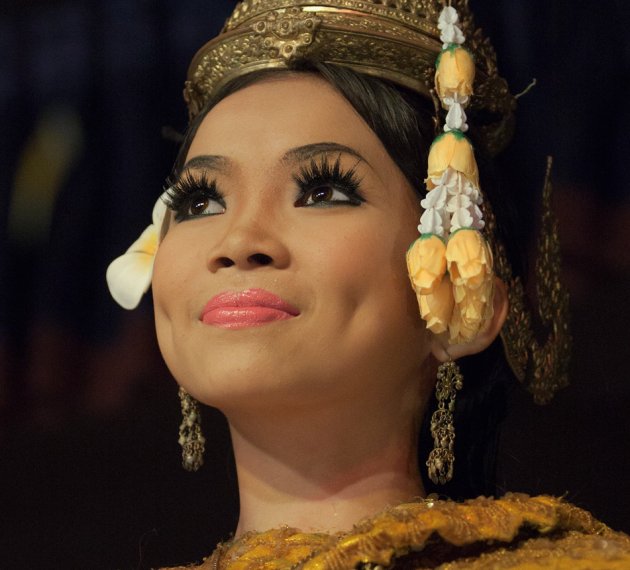 Khmer Apsara Girls