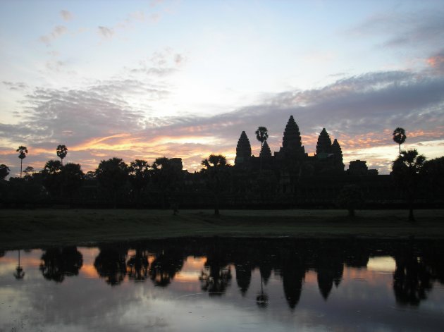 Angkor Wat bij zonopkomst