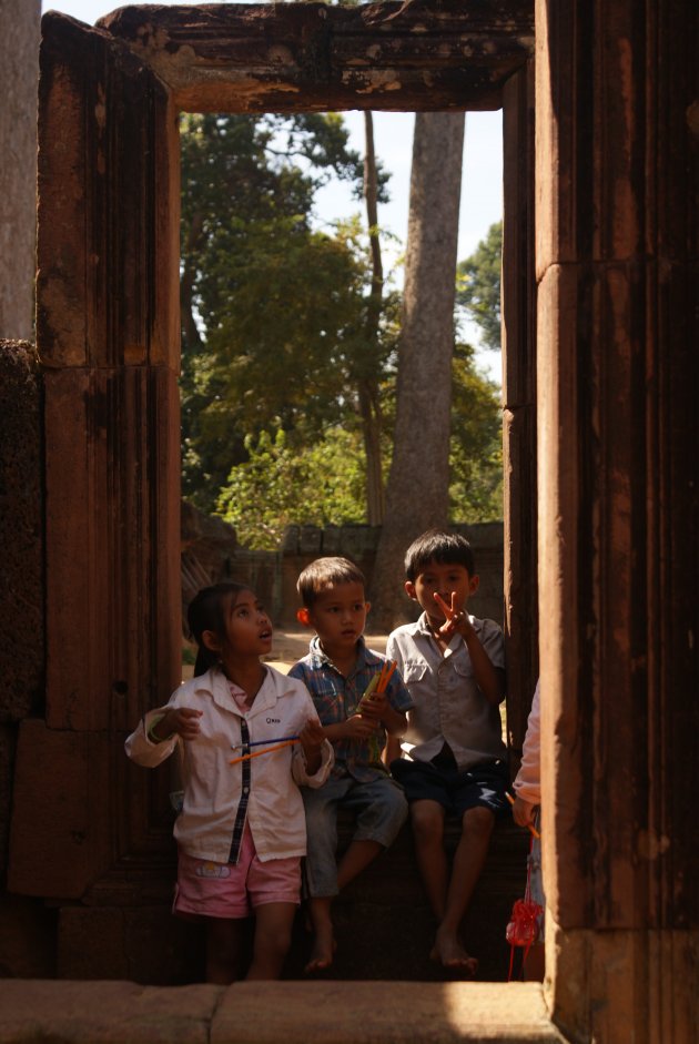 kids of Bantey Srei