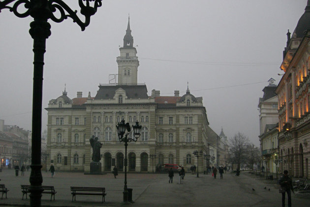 centraal plein in avondstemming