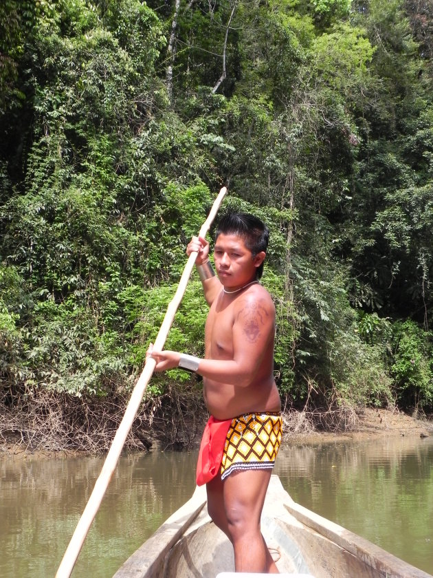 Met de kano op de Rio Chagres