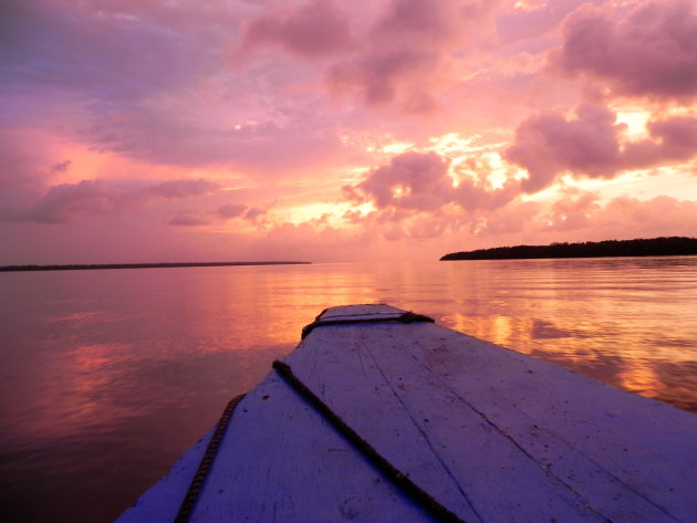 Zonsondergang Suriname Rivier