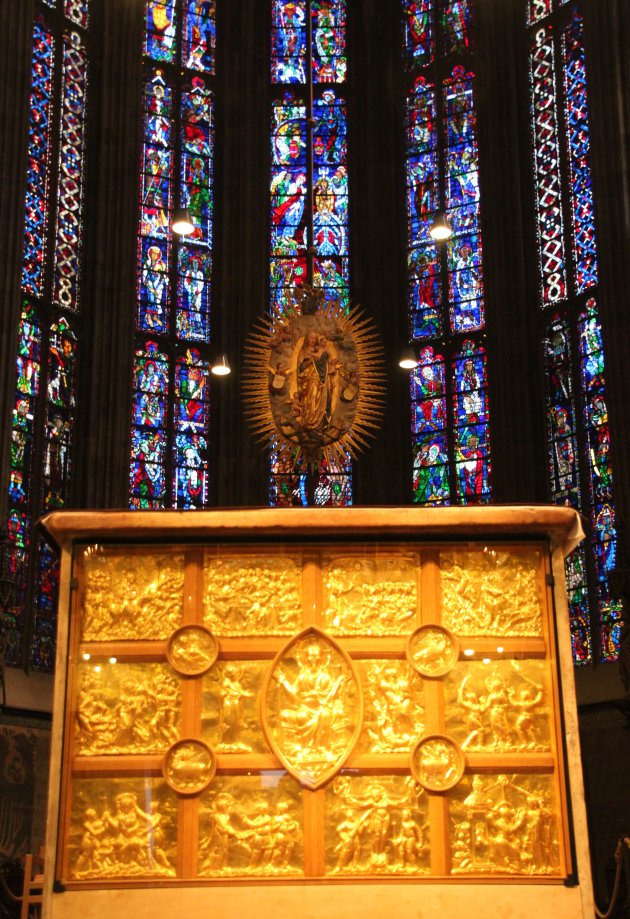 in de kerk geboren