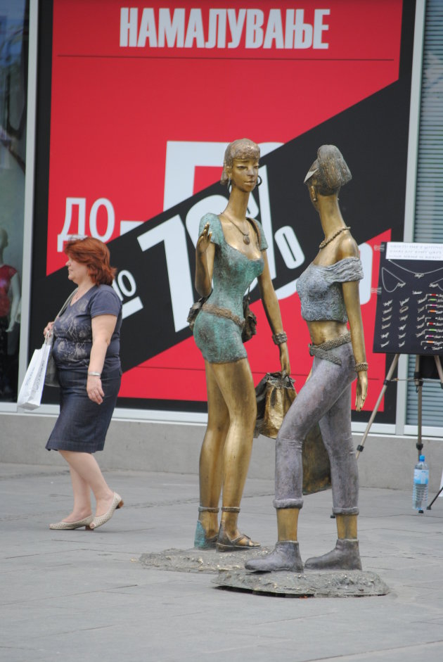 Shopping ladies