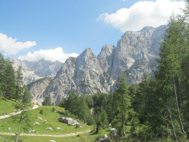 Uitzicht vanaf de Vrsic pas op 1611 meter hoogte