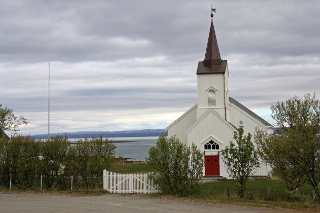 Kerkje aan de Porsangerfjord