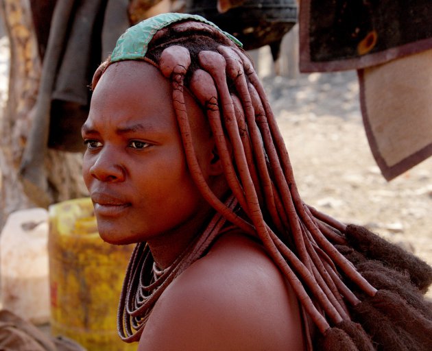  Himba vrouw