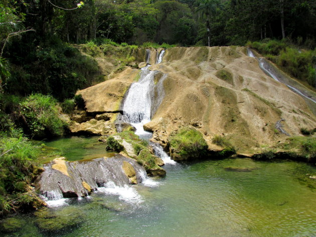 Salto El Nicho beneden