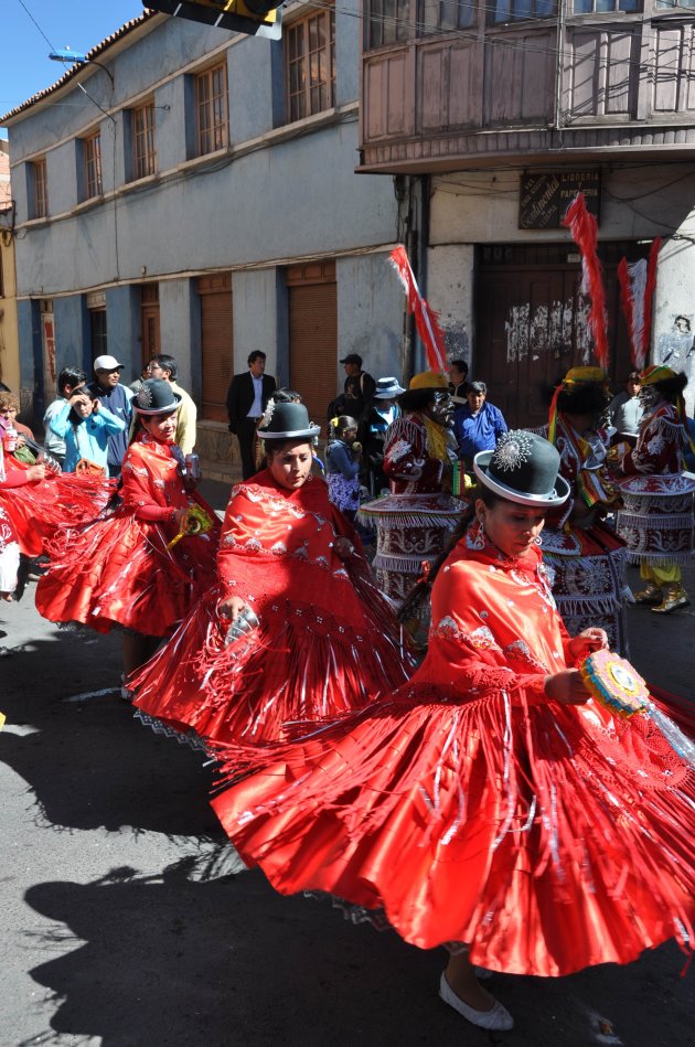 Optocht in Potosi, Bolivia