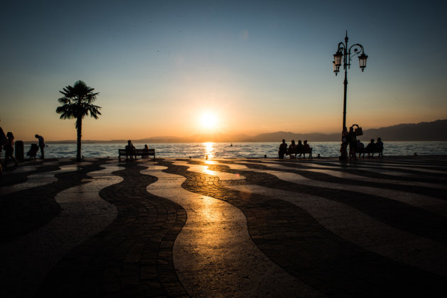 Zon's ondergang Lazise, Gardameer