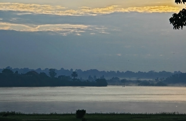 zonsopkomst boven het Victoriameer