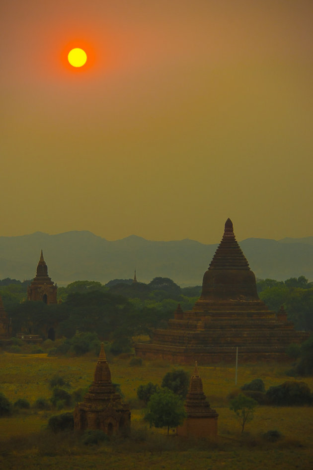 sunset bagan