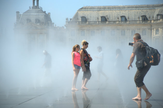 mist en water op de boulevard van Bordeaux