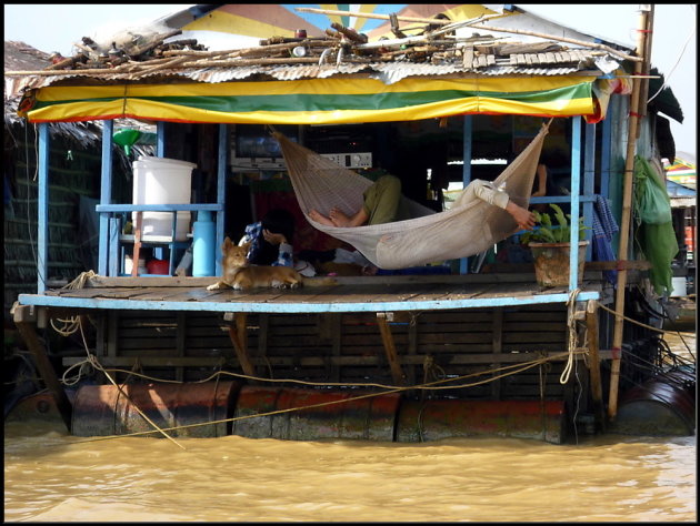 Wonen op Tonle Sap.