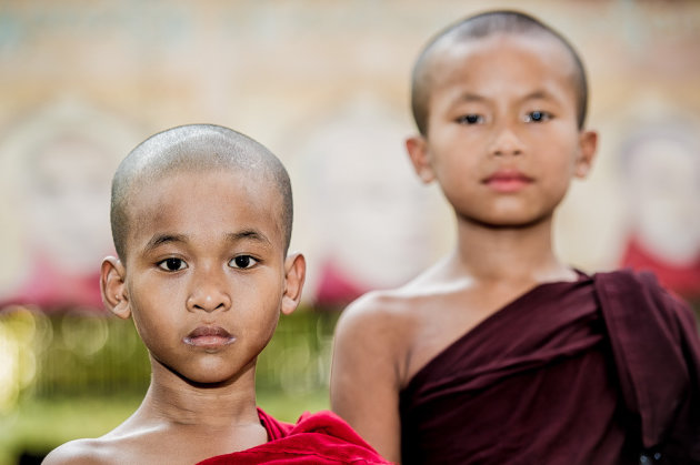 twee  monniken in bagan