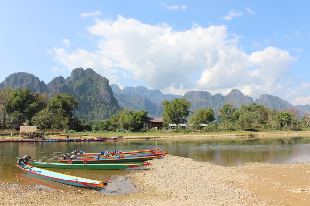 Bootjes aan de Nam Song River