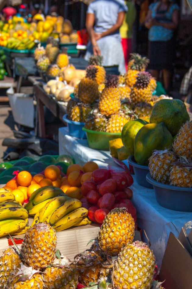 Vers fruit op markt in St. Lucia