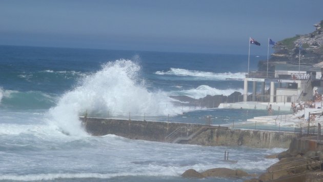 Woest golfslagbad in Sydney