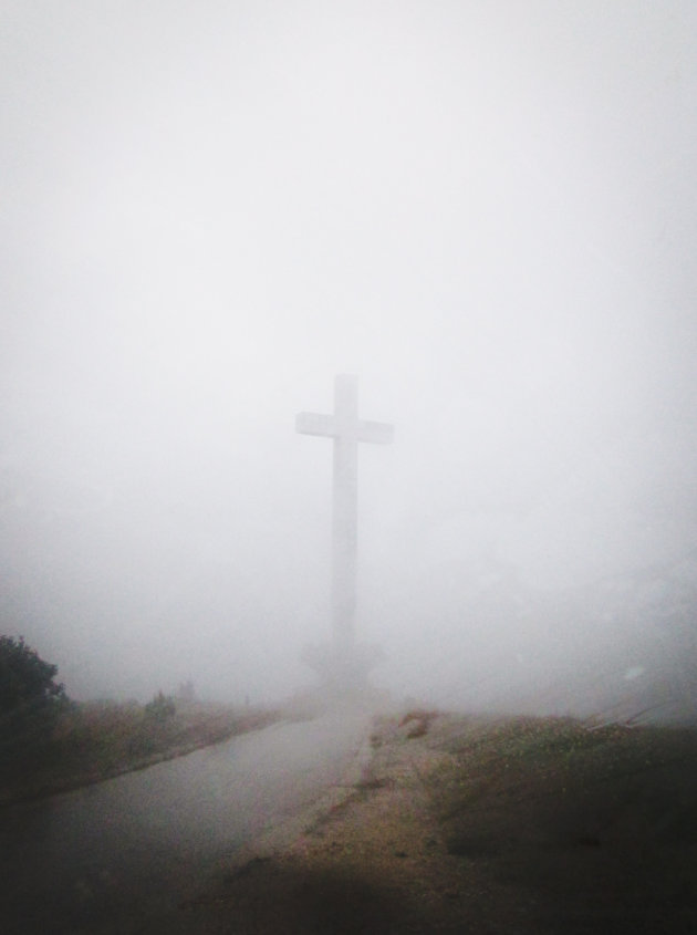 Cross mountain