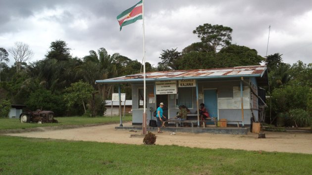 luchthaven Kajana, Sipaliwini, met jungle terminal