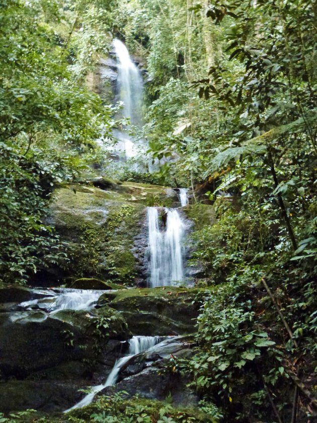 Verscholen waterval