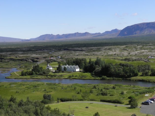 Nationaal Park Thingvellir in de zomerkleuren