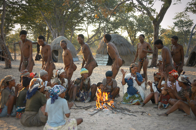 bushmen dans