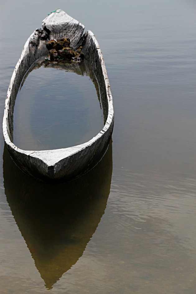 volgelopen bootje