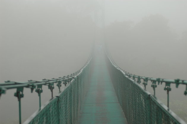 Hangbruggen in het nevelwoud van Monteverde