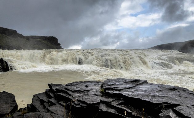 De grootsheid van Gullfoss