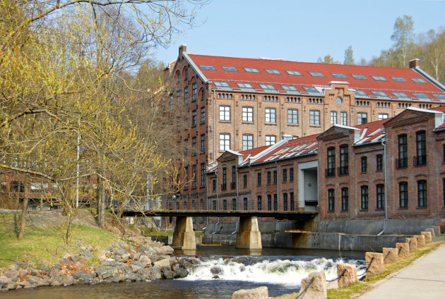 Katoen spinnen langs de Aker