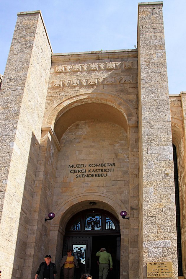 kasteel/museum Skanderbeg