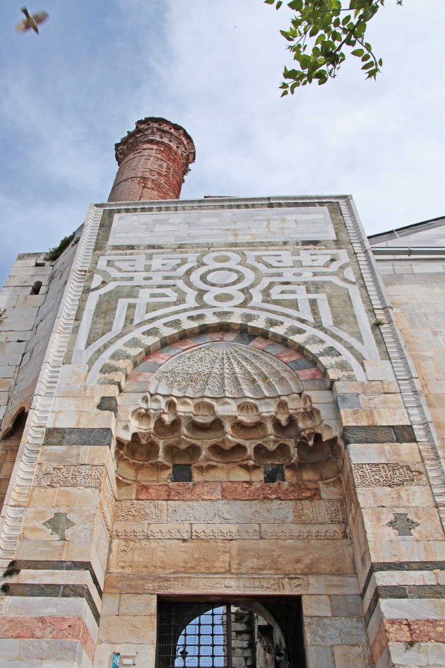 Isa Bey moskee