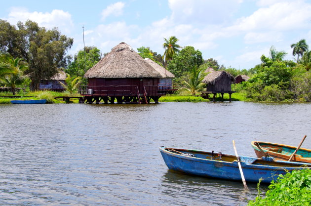 Vissersbootjes in Zapata