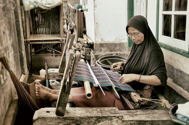 Oude ambachten in Tetebatu