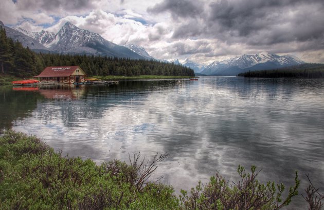 Boathouse @ Maligne Lake