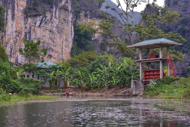 Alone in Tam Coc