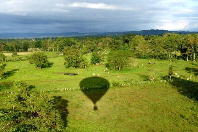 De schaduw van onze ballon