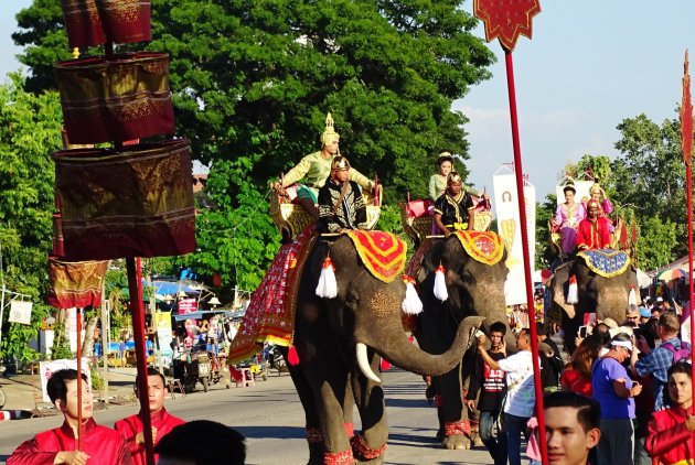 Loy Krathong optocht