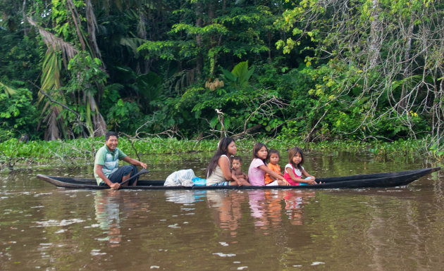 Kanoën op de Amazone