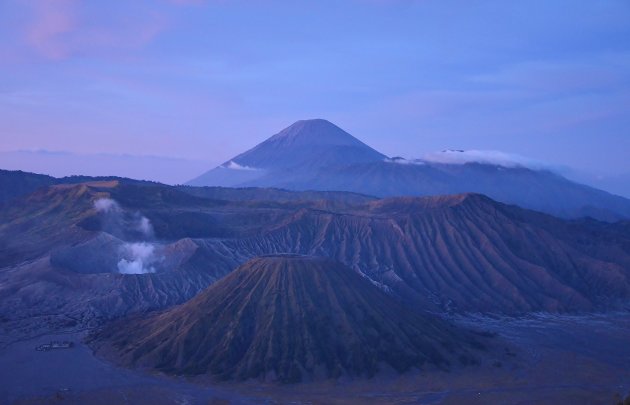 Lichtshow bij de Bromo