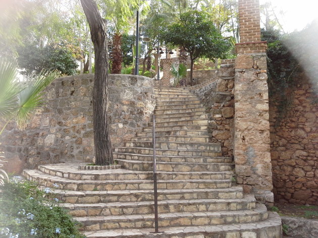 de trap van Kaleici naar de oude haven